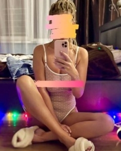 Николетта Джой